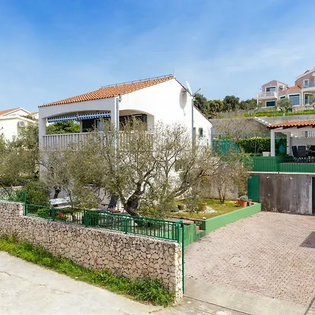 Olea Ferienhaus