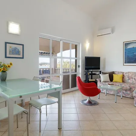 Olea Ferienhaus Ražanj